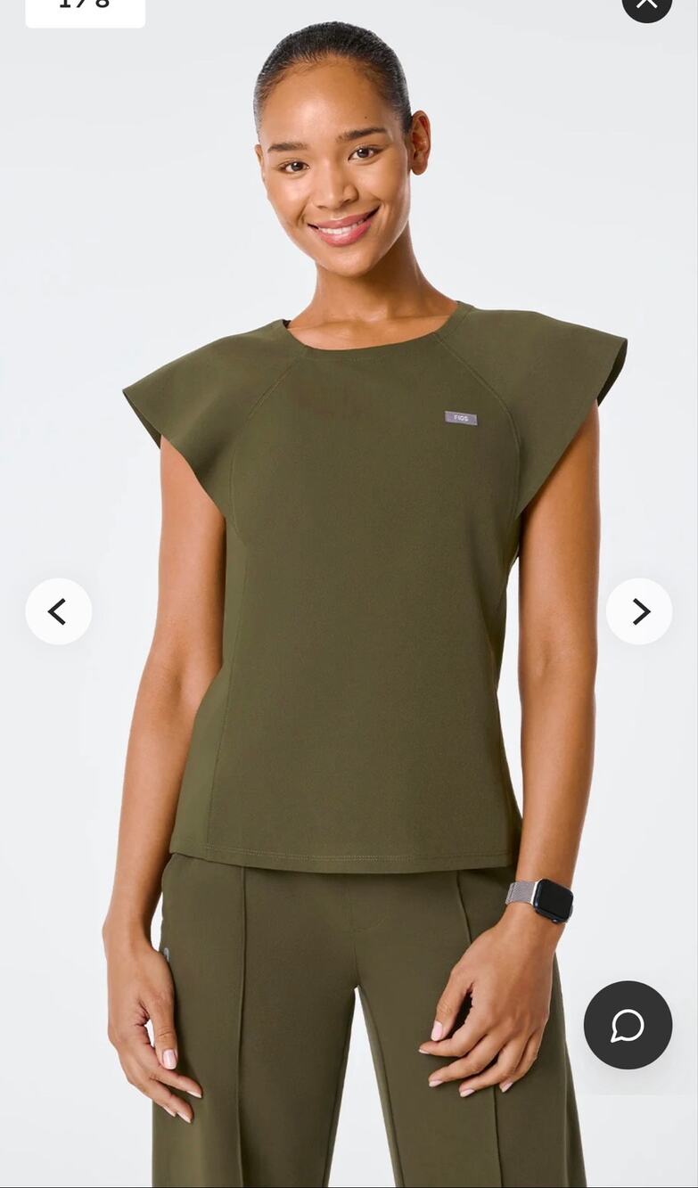 NWT Figs Orillia slim fit scoop neck scrub top in Spruce green olive sz XS nurse